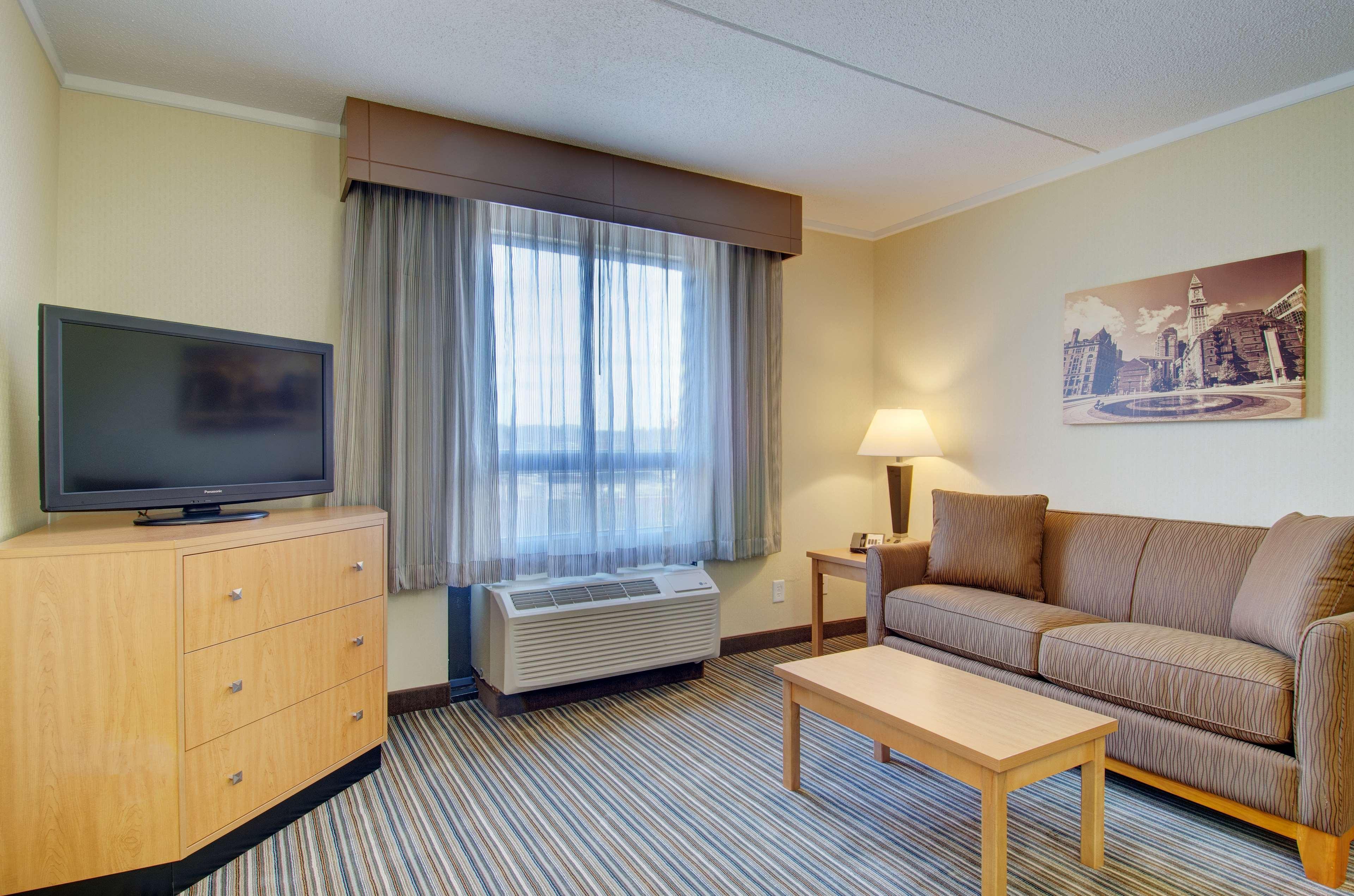 Best Western Royal Plaza Hotel And Trade Center Марлборо Екстер'єр фото